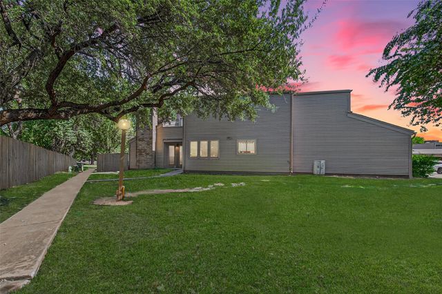 1422 Chardonnay, Houston, TX, 77077