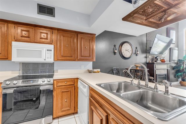3905 Sunrise, La Porte, TX, 77571