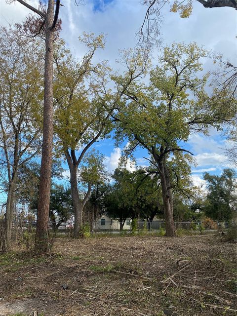 13708 Almeda School, Houston, TX, 77047