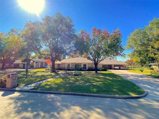 15102 Lakeview Dr, Jersey Village, TX, 77040