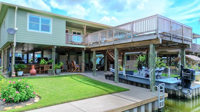 122 Four Master Road, Freeport, TX, 77541