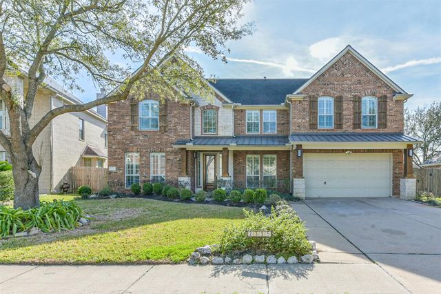  2315 Bending Spring Dr, Pearland, TX 77584