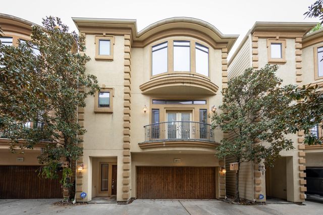 1607 Bass, Houston, TX, 77007