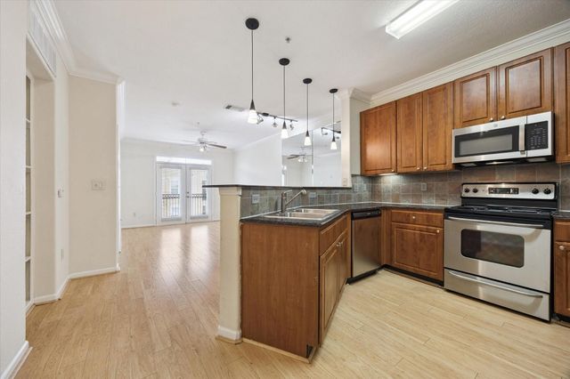 1711 Old Spanish, Houston, TX, 77054