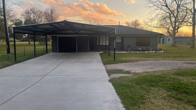 3500 Barbers Hill, Highlands, TX, 77562