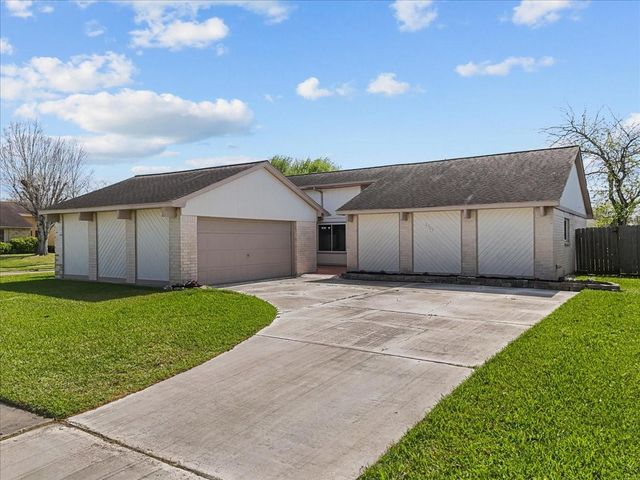 2503 Corral, Friendswood, TX, 77546
