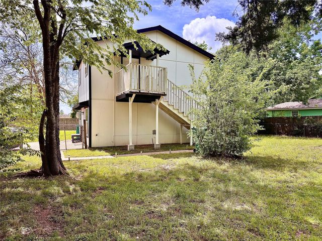 207 Avenue A, Willis, TX, 77378