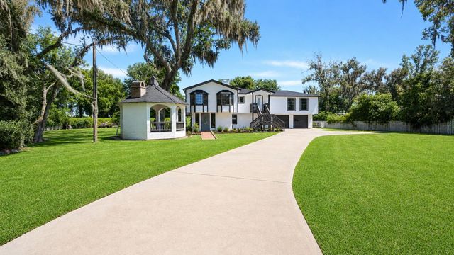 29927 County Road 25, Damon, TX, 77430