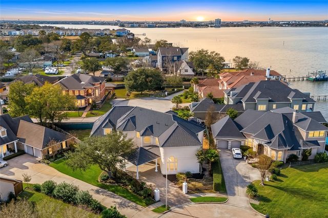  1002 Island Vw, League City, TX 77565