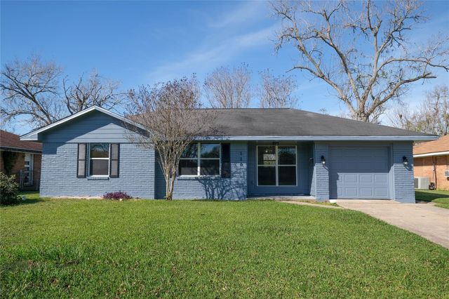 110 Magnolia, Lake Jackson, TX, 77566