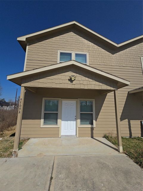 9509 Madera, Houston, TX, 77078