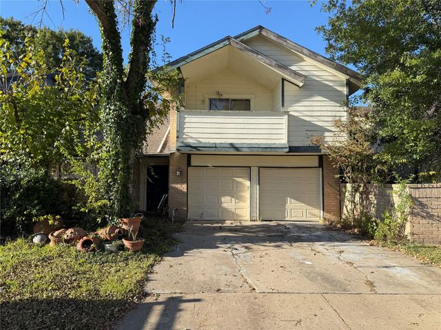  13614 Braeswest Dr, Houston, TX 77082
