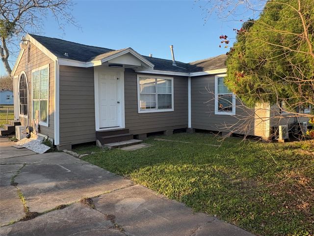 301 Avenue C, Freeport, TX, 77541