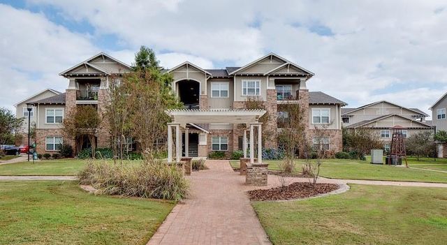 1725 Harvey Mitchell, College Station, TX, 77840