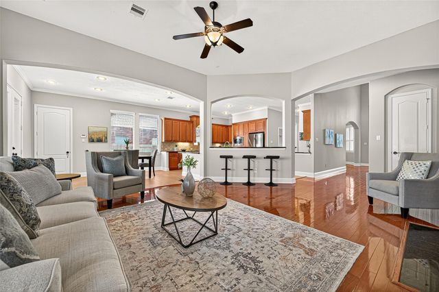 4518 Beacon View, Sugar Land, TX 77479