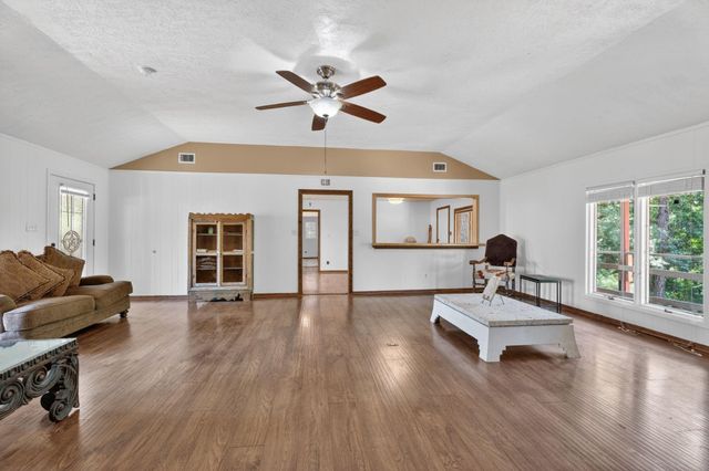 114 Hillendale Dr, Livingston, TX, 77351