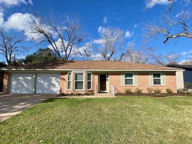 6002 Effingham, Houston, TX, 77035
