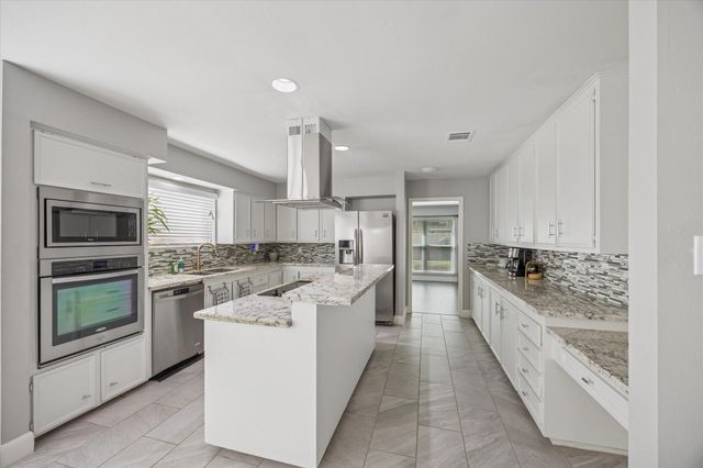 11947 Briar Forest, Houston, TX, 77077