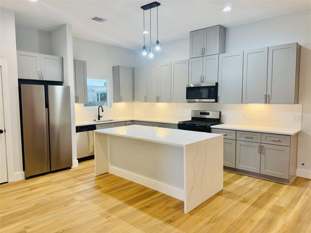 9362 Starfire, Houston, TX, 77036