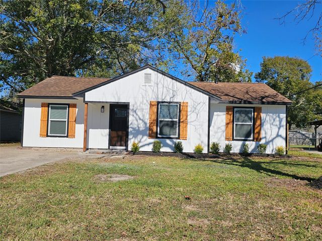1005 Robinhood, Angleton, TX, 77515
