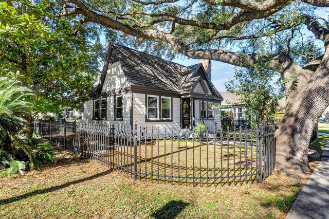 4601 Oak Ridge, Houston, TX, 77009