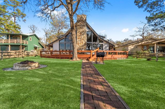  287 Harbor Addition Dr, Livingston, TX 77351