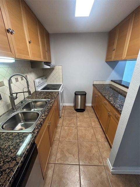 5550 Braeswood, Houston, TX, 77096