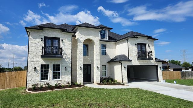  1714 Mackey Dr, Dickinson, TX 77539