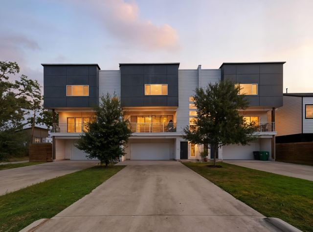 219 Pheasant, Houston, TX, 77018