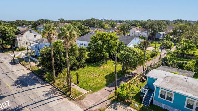 1513 35th, Galveston, TX, 77550