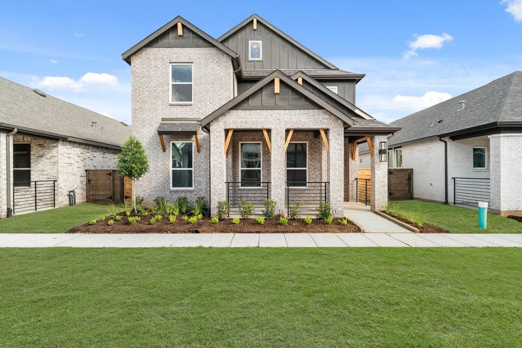 3428 Nourish Ln