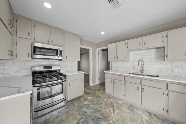 4110 Friar Point, Houston, TX, 77047