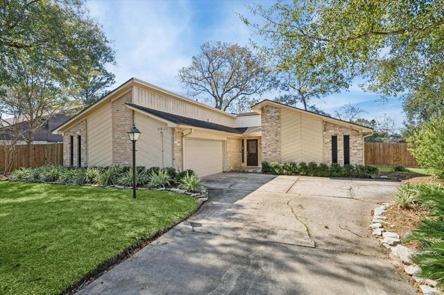 3830 Hansen, Dickinson, TX, 77539