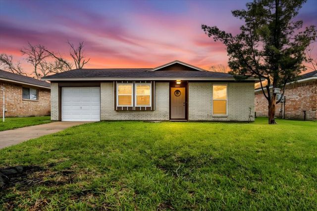 4811 Hannas Reef, Bacliff, TX, 77518