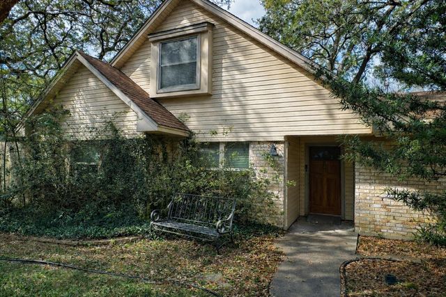 202 Hardy, Bacliff, TX, 77518