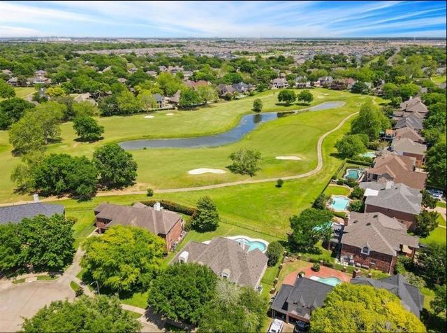 1711 Surrey, Richmond, TX, 77406