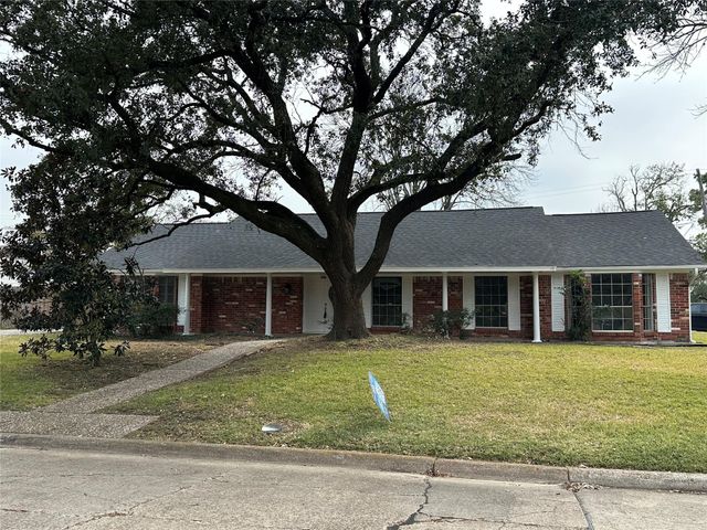 4821 Burning Tree, Baytown, TX, 77521