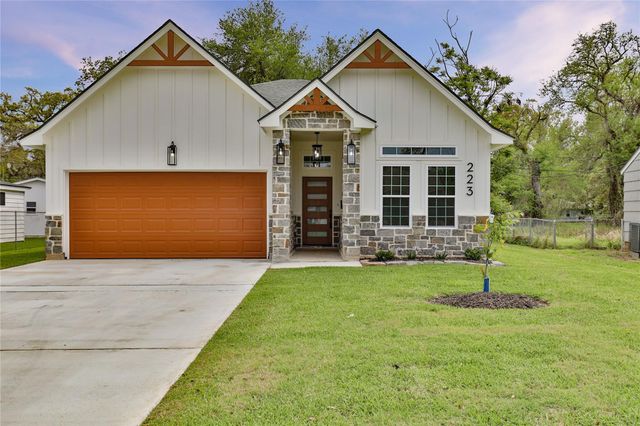 223 Laurel, Lake Jackson, TX, 77566