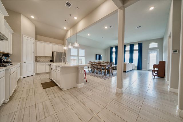 2232 Clements Shore, La Porte, TX, 77571
