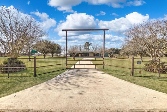 1399 County Road 611, Dayton, TX, 77535