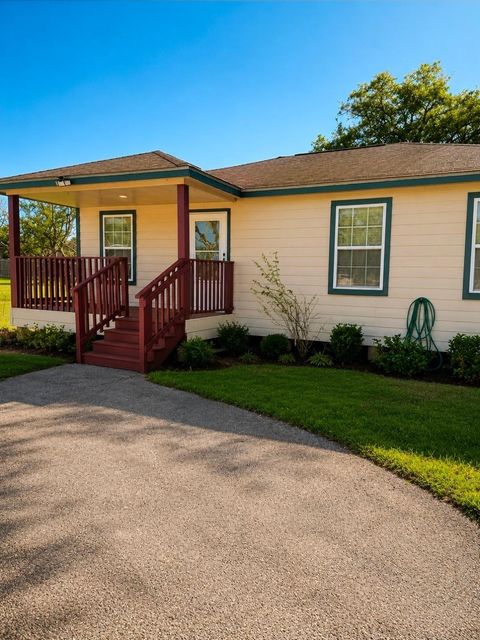 6205 Highway 6, Hitchcock, TX, 77563