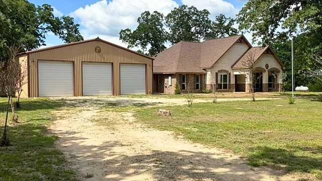 325 Planter Pointe, Normangee, TX, 77871
