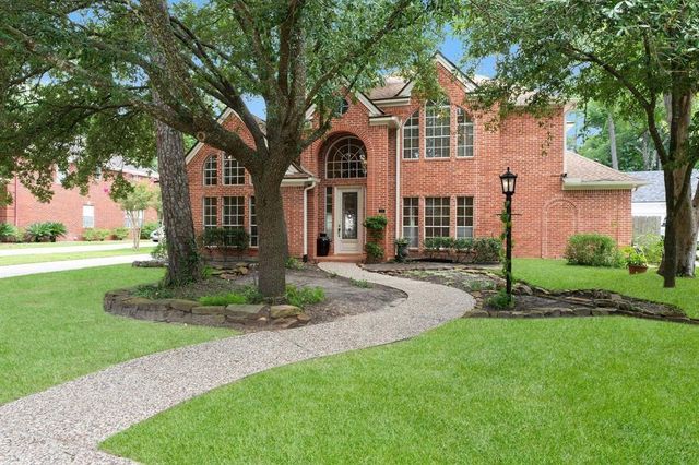 29 Berry Blossom, The Woodlands, TX, 77380