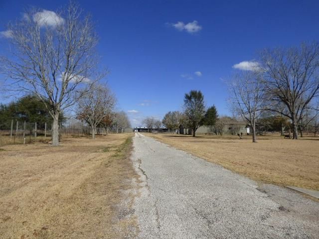  7909 Power Line Rd, Richmond, TX 77469