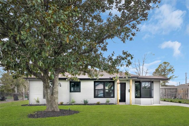 4331 Herridge, Houston, TX, 77022