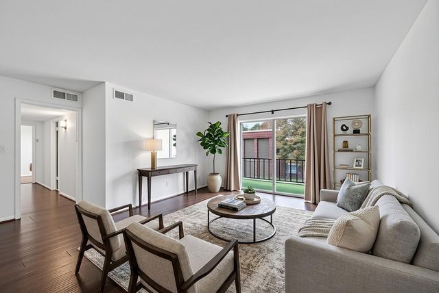 7575 Katy, Houston, TX, 77024