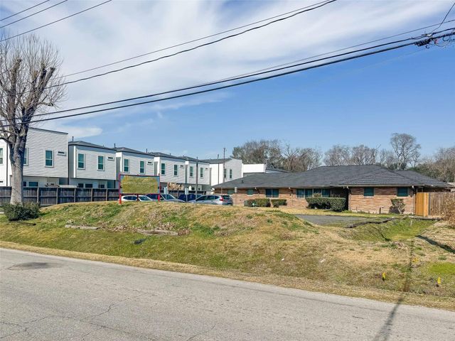 719 Whitney, Houston, TX, 77022