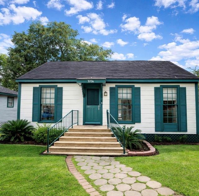 3326 Triplett, Bacliff, TX, 77518