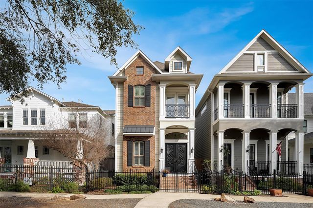 313 25th, Houston, TX, 77008