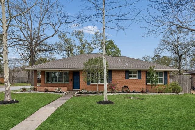 2038 Viking Dr — Oak Forest Add